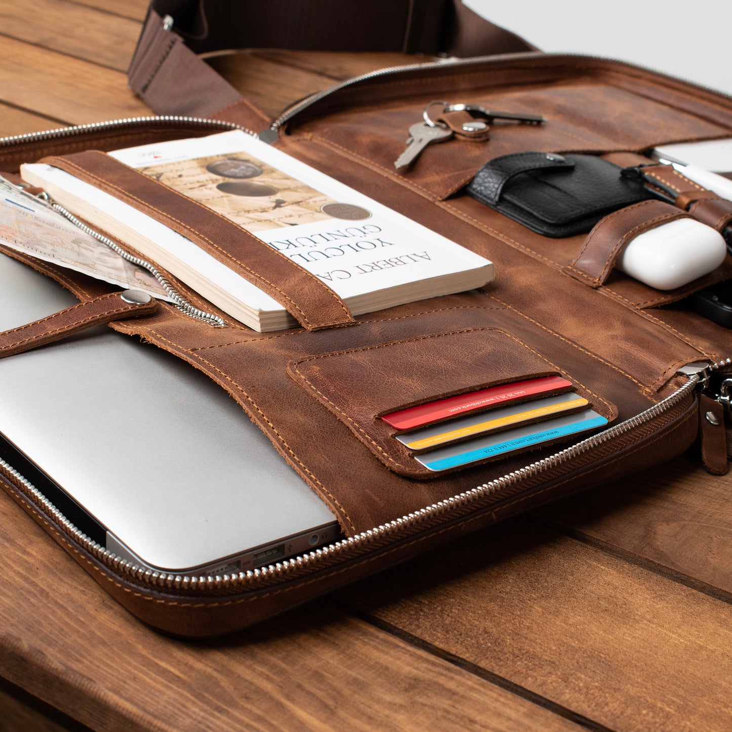 Genuine Leather 13.3" - 13.6" SlimBag Organizer MacBook Case Taba